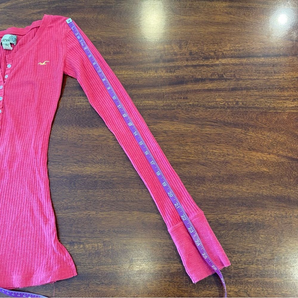 Hollister Women's Long Sleeve Ribbed Henley Top in Pink - Picture 6 of 8